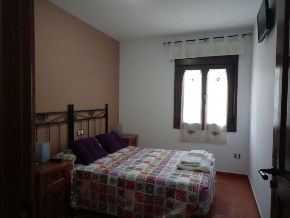 Casa Rural Al-Mofrag Y Apartamentos El Mirador De Monfraguee Villarreal de San Carlos Exterior foto